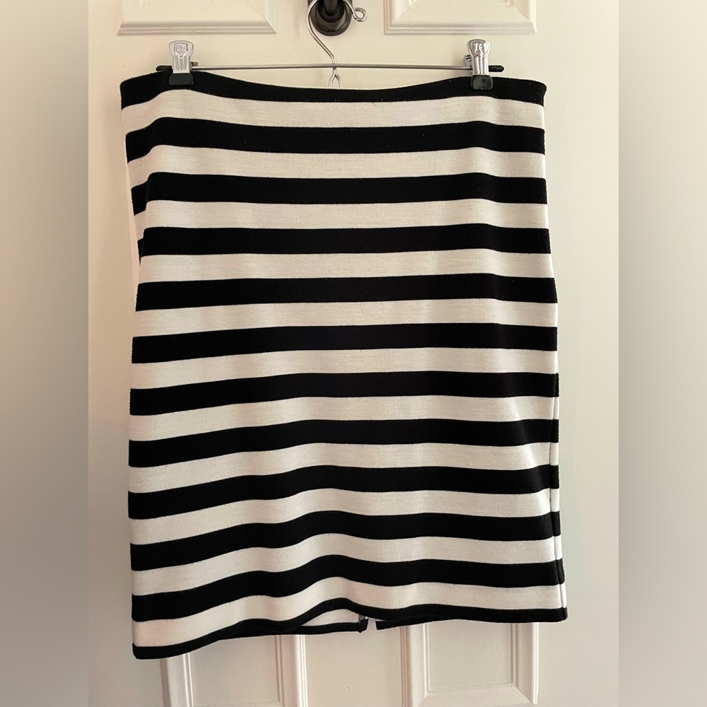 Limited stretchy pencil skirt - 4